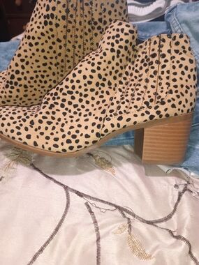 Women's Tan Black Spotted Ankle Boots - Stylish Block Heel